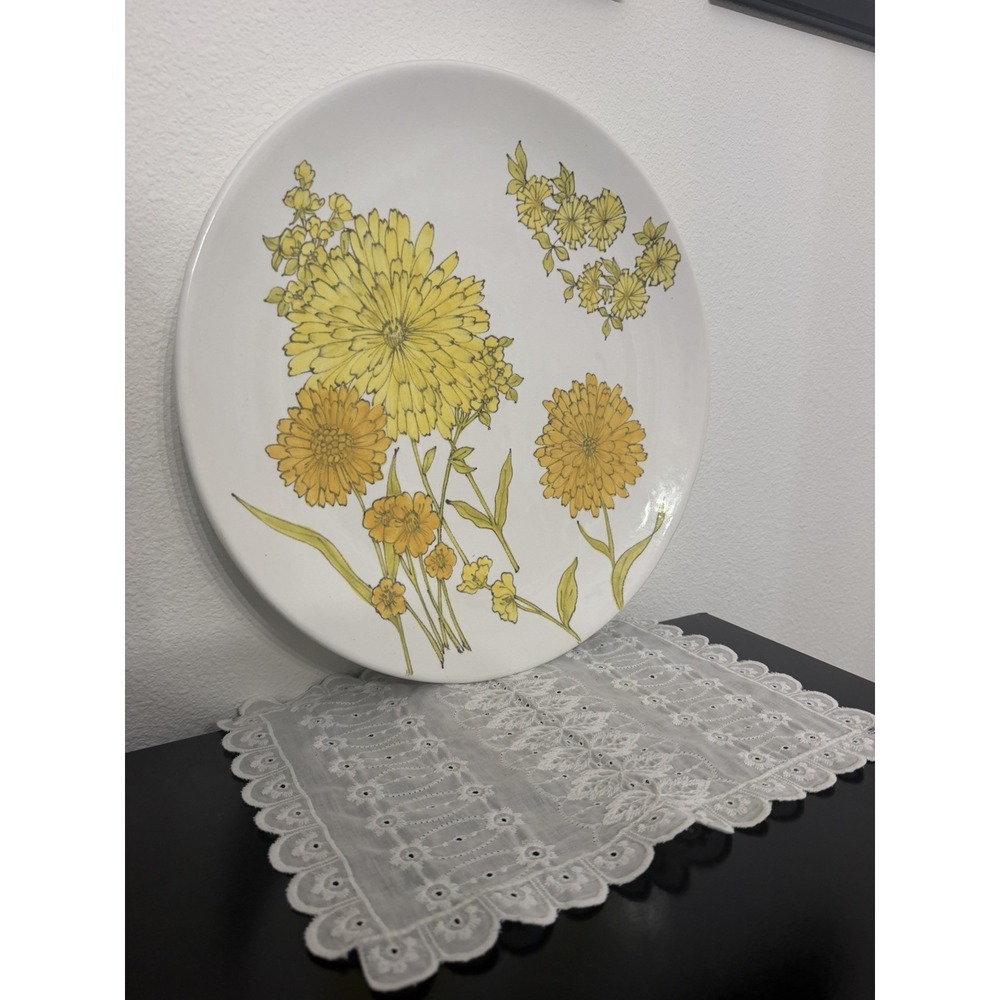 Ernestine Salerno ITALY Ceramic Dinner Plate 15" Yellow Chrysanthemum